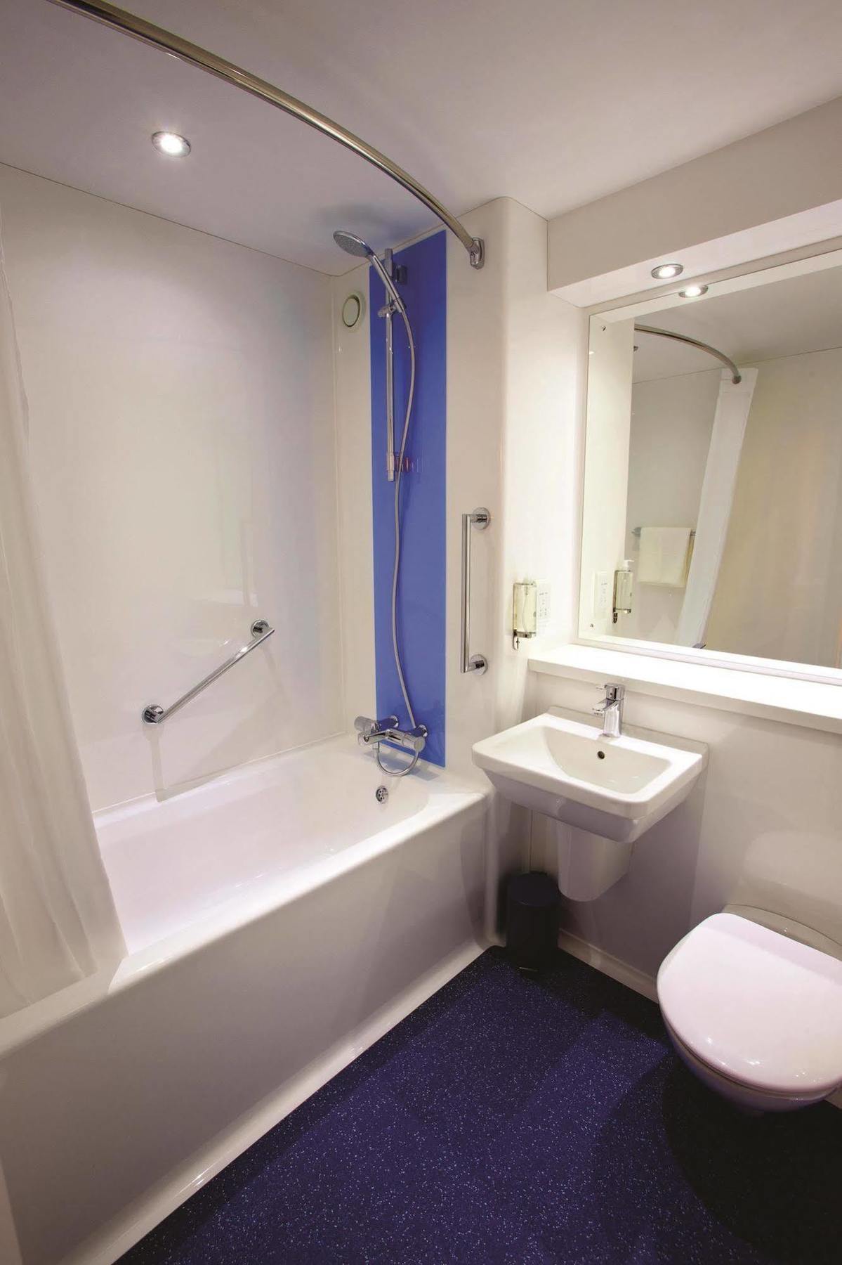 Travelodge Croydon Central 外观 照片