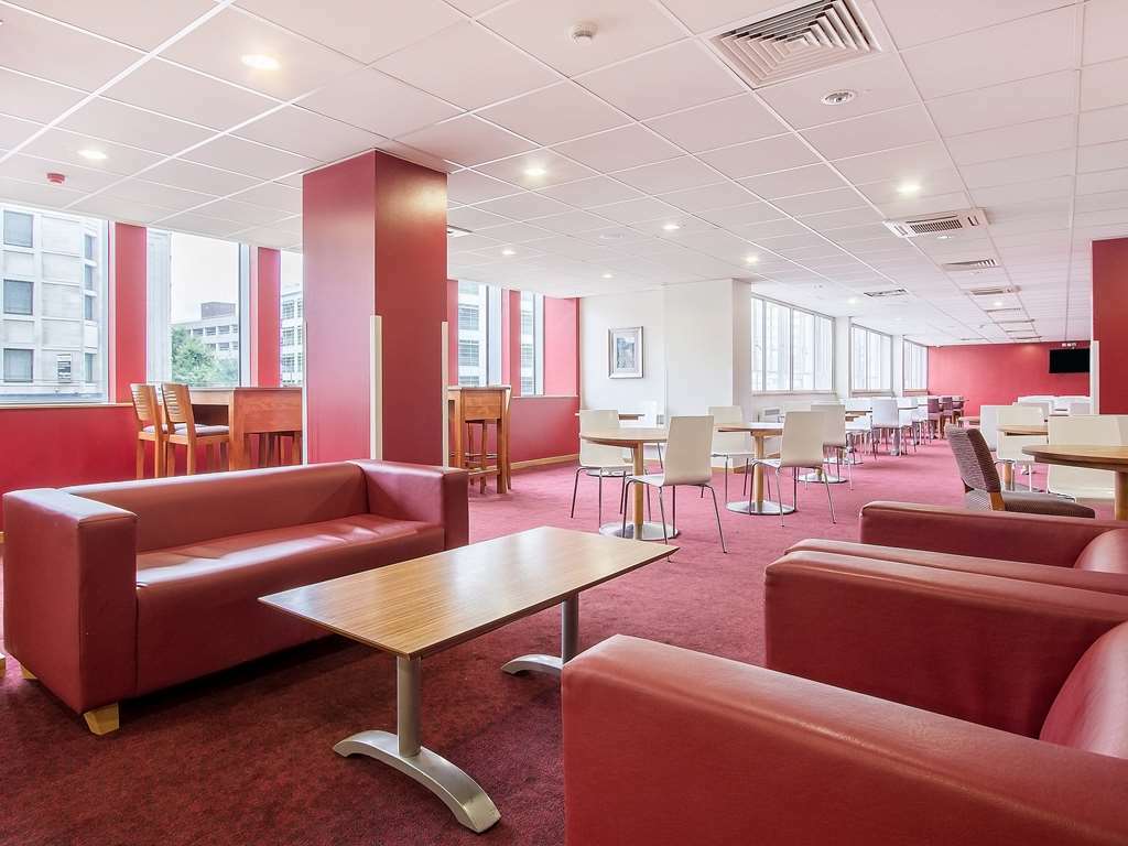 Travelodge Croydon Central 餐厅 照片